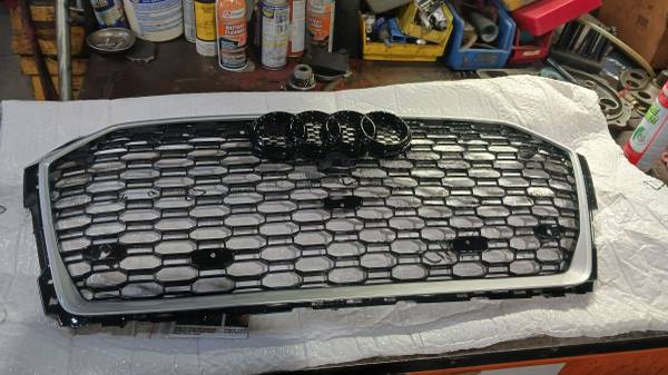 2017-2019 AUDI GRILLE 1