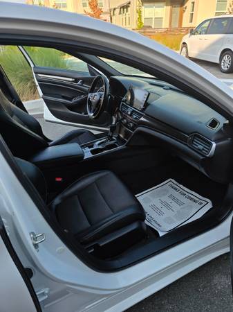 2018 Honda accord sport - $13,900 (santa rosa)63654697485697122