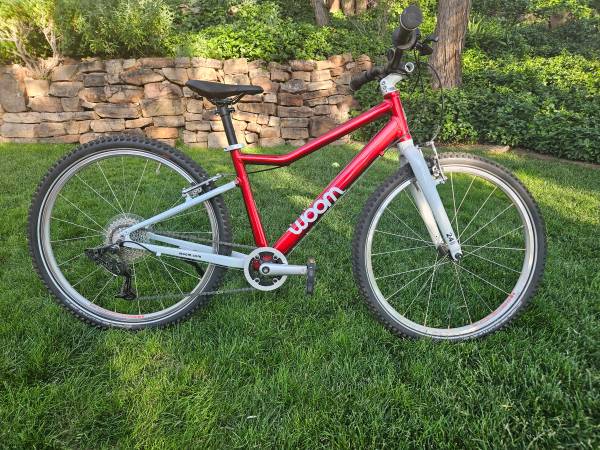 Woom 10th Anniversary Edition - Red (Size 5) 1