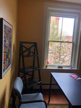 $475/ 160 sq. ft - 3rd Floor, Downtown Office 1