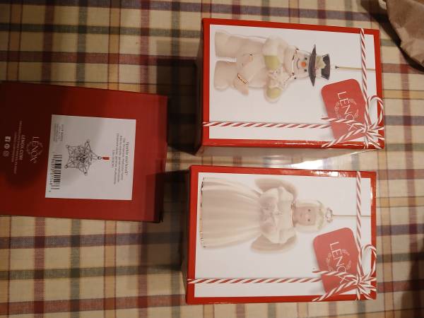 3 Lenox Christmas decorations 1