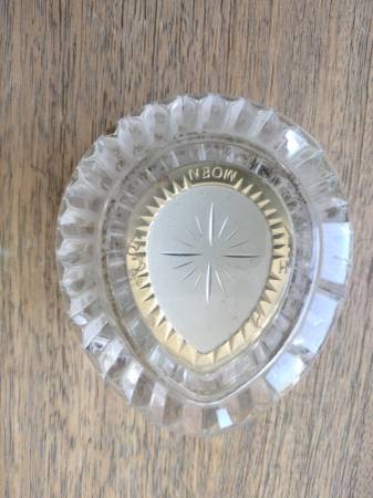 Used Moen Chateau Tear Drop Acrylic Handle 1