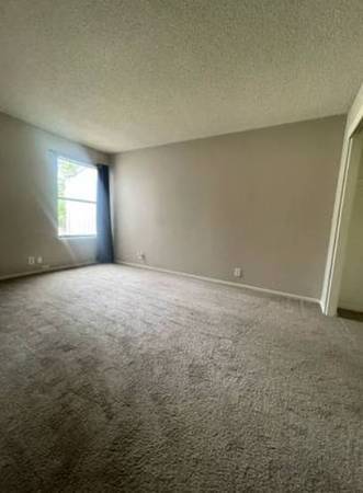 $1,000 / 2br - Beautiful open floor plan a must see! (Sacramento, CA)64043669537794123