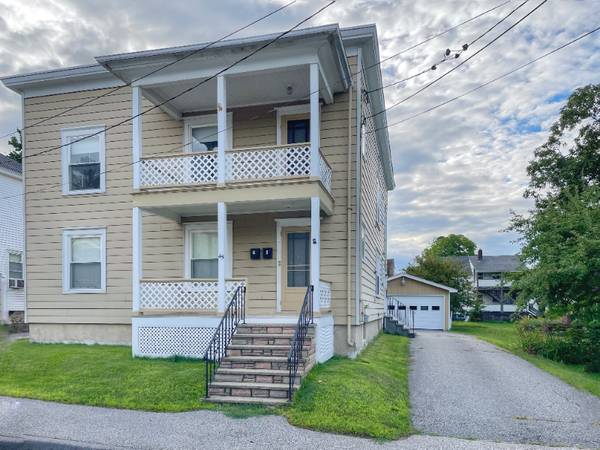 Well maintained 3bd, 1ba conveniently located near highway 1