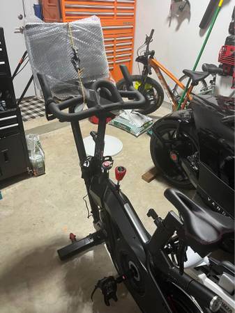 Bowflex Velocore Exercise Bike 1