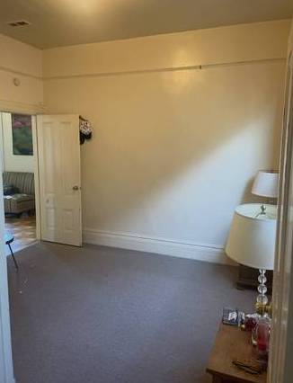 $500 / 1br - Room for rent (oakland downtown)63873330514435121
