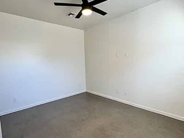 $700 / 1br - 0500ft2 - ¡Hermoso hogar de 1 habitación y 1 baño! (Phoenix, AZ)64024821771777124