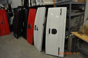 FORD -CHEVY-RAM PK Tailgates & bumpers - $850 (HOUSTON)63470937026819122