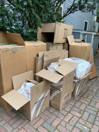 Free moving boxes 1
