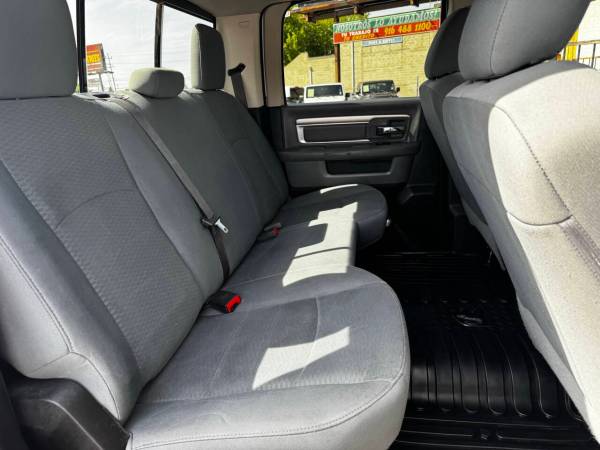2018 RAM 3500 SLT 4dr - Photo 13