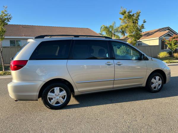 2005 Toyota Sienna LE - $4500 (Walnut Creek)63470420691459123