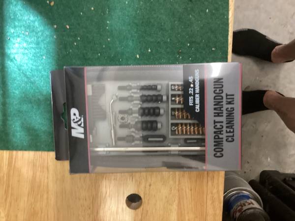 M&P Compact Handgun Cleaning Kit 1