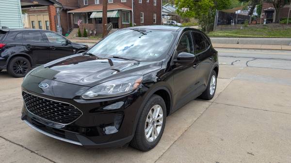 2020 FORD ESCAPE SE / LOW MILES - $16,500 (Pittsburgh / North)63625245863555122