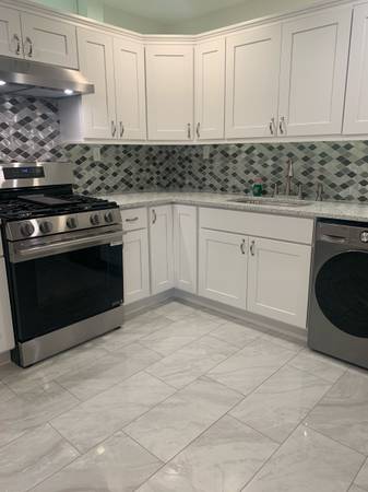 $3,500 / 3br - 1200ft2 - 3 bedrooms 1.5 baths w/d small dog ok private house balcony (Bay Ridge)63995824371587120