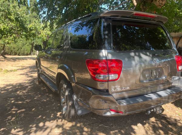2005 Toyota Sequoia Limited Edition 4x4 - $6,200 (concord / pleasant hill / martinez)63501091359105122