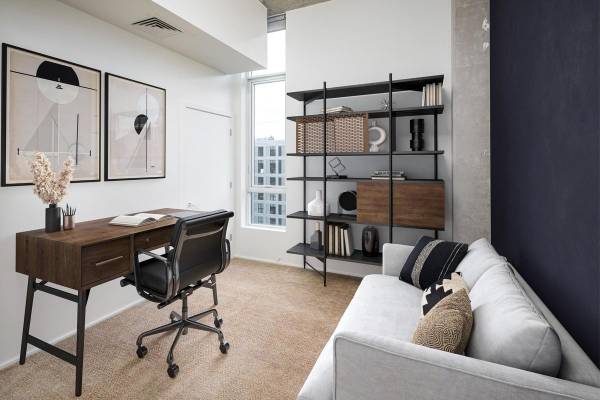 $1,795 / 1br - 605ft2 - High Speed Internet, Patio/Balcony, Night Patrol, Package Board (SW Portland 4th Ave.)63777407980929122