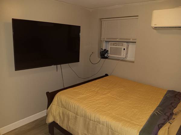 $750 / 1br - 110ft2 - Private room for rent $750 (Chicago)63898732280578121