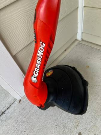 GrassHog Cortacésped / Bordeador - Black and Decker - $35 (Vienna)63471432015235121