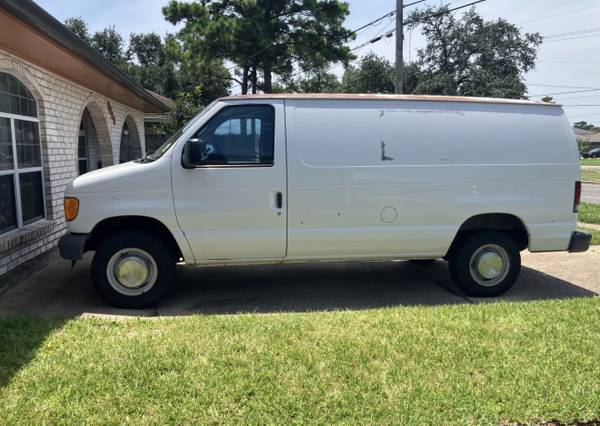 2006 Ford Econoline E250 Cargo Van - $3,000 (Metairie)63439053816705123