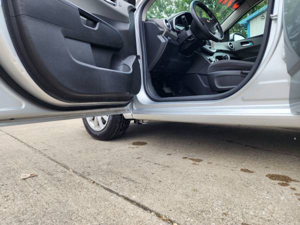 2018 Chevrolet Sonic LT - $5,900 (East Indy)63621995410051124