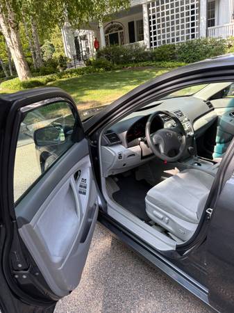 For Sale: 2010 Toyota Camry LE – Reliable Front-Wheel Drive Sedan - $7,000 (Newton)63470620544641124