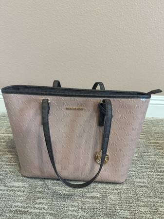 Michael Kors Tote Bag 1