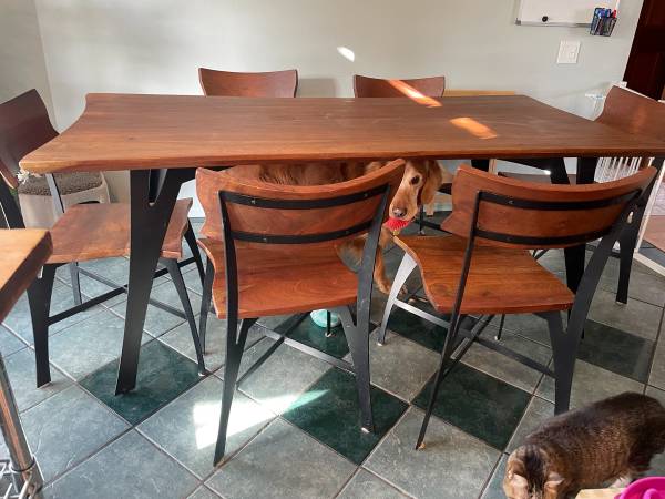 Solid wood dining room table and chairs 1