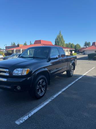 2003 Toyota tundra low miles original owner clean title 4x4 excellent - $15,850 (Edmonds)63622936446849121