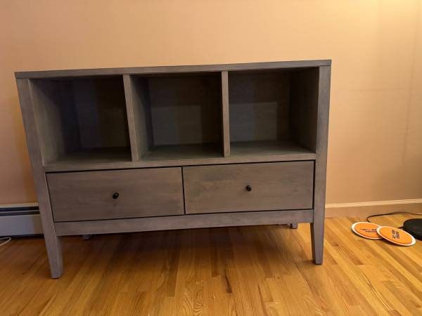 Linear Short Console Tables 1