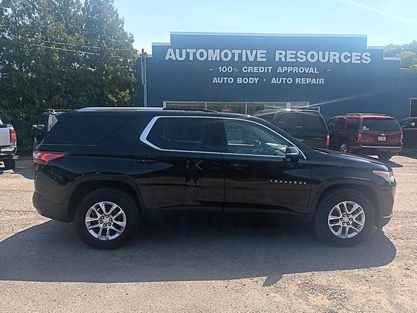 2018 Chevrolet Traverse LT AWD 3.6L 6cyl 3rd row seat 67k miles - $19995.0063442679212033123