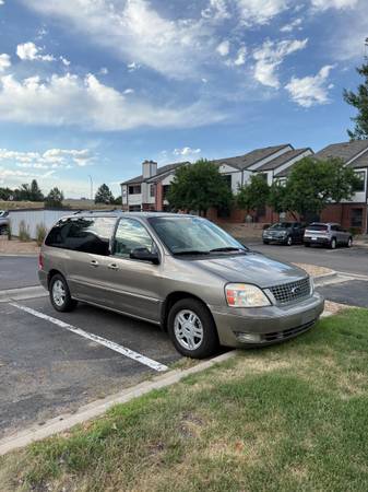 Furgoneta pasajeros 2004 Ford Freestar SEL - $4,250 (Greeley)63612118417795120