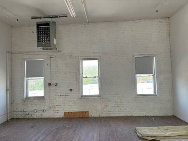 $3,895 / 2500ft2 - 2500 sf Commercial Loft (Astoria)63661238824705122