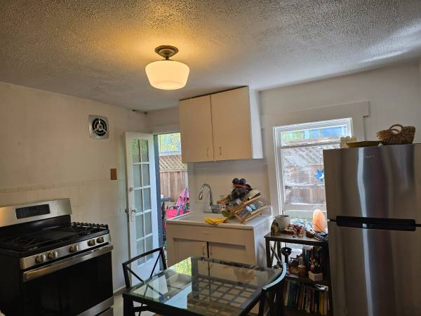 $2,500 / 1br - 500ft2 - Cozy 1bed/1ba garden apartment with private patio, laundry (richmond / seacliff)63873333246339123