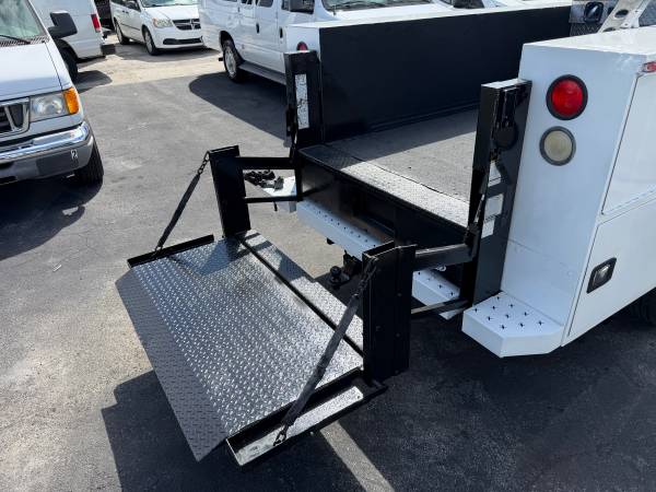2015 Ford F350 Super Duty - Photo 9