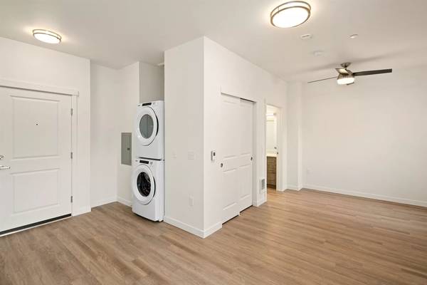 $1,575 / 1br - 520ft2 - Brand new 1 bed / 1 bath! Don't settle for less! (SeaTac - 20 Minute Drive to Space Needle)63852483454595120