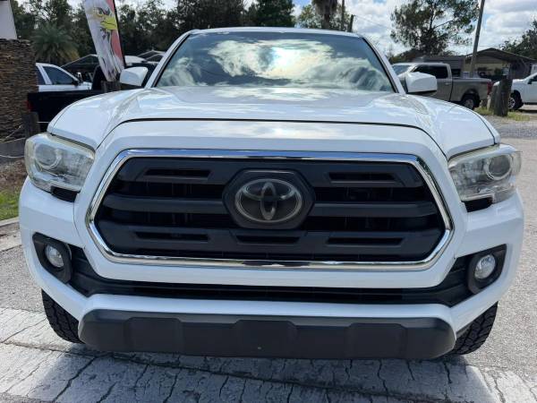 2018 Toyota Tacoma Double Cab - Photo 2