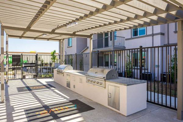 $3,420 / 3br - 1311ft2 - Persianas, centro de fitness las 24 horas, administración en el lugar (fairfield / vacaville)63667941557889122