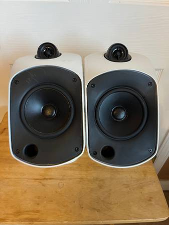 Altavoces B&W LM1 de estantería - $150 (Huntersville)63469643598849124