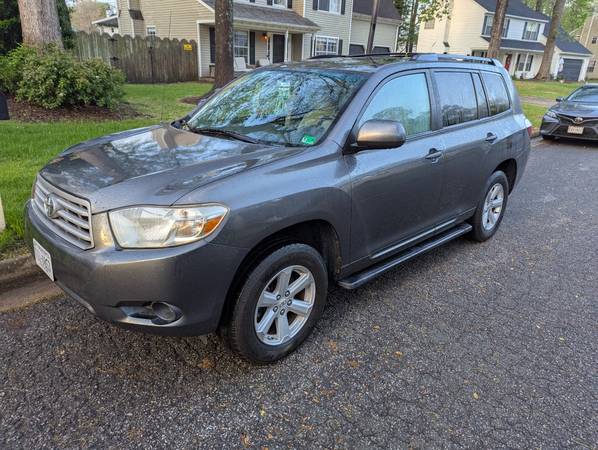 2010 Toyota Highlander. 151 K Millas - $9,100 (Chesapeake)63621686125827120