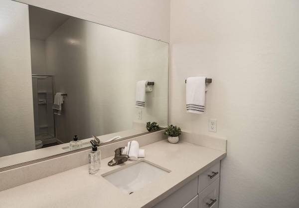 $1,680 / 1br - 781ft2 - 1BR with In-Home Washer/Dryer, Now Showing Pets Welcome (Oro Valley)63173435319171124
