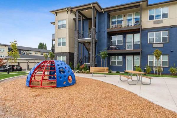 $1,956 / 2br - 1150ft2 - Welcome to your new 2 bed, 2 bath! Washer & dryer in unit! (Hillsboro)63672653945345122