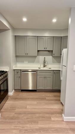 $2800.00 / 2br - 1071ft2 - 709 Springbrook Condominium63931653245571123