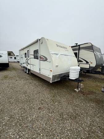 2005 Fleetwood Prowler 29Ft 1