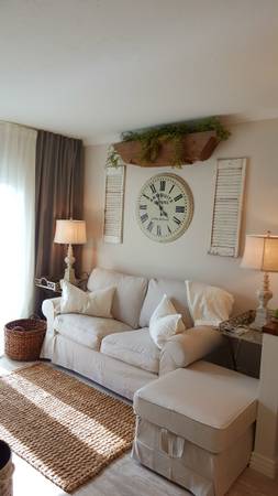$1,050 / 1br - Adorable French Chateau Close to the Uof A and UMC (Central)63674721974017120