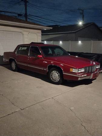 1992 Cadillac Sedan DeVille - $6,000 (Chicago)63616823912065121