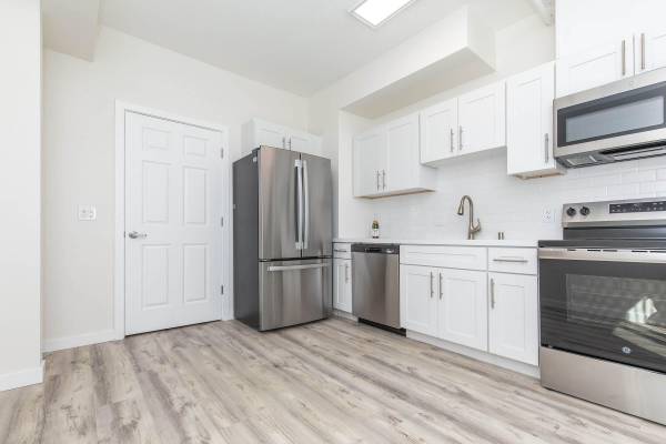 $2,290 / 1br - 710ft2 - Gated Access, On-site Maintenance, Covered Parking (albany / el cerrito)63695784641409121