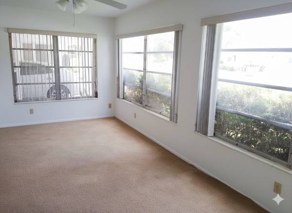 $1795.00 / 2br - 1386ft2 - Spacious  2 Bed 2 bath in quiet condominium close to the sea63791128846721122