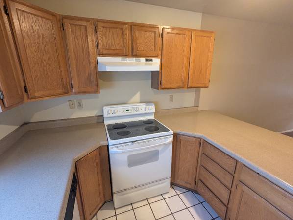 $1500.00 / 2br - 925ft2 - 375 E Fenton Ave63670989861507124