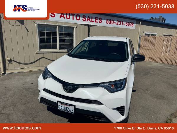 2017 Toyota RAV4 - Financing Available! 1