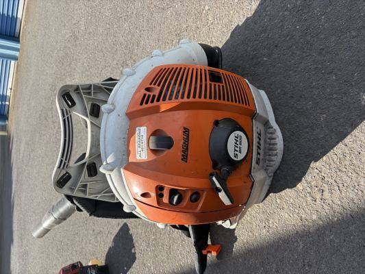 Leaf Blower 1